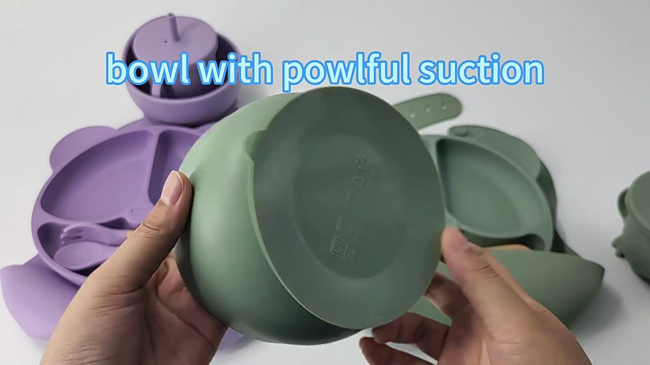 طقم إطعام الأطفال المصنوع من السيليكون عالي الجودة،